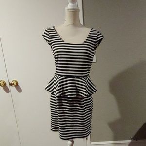 Speechless pin-up striped navy peplum dress